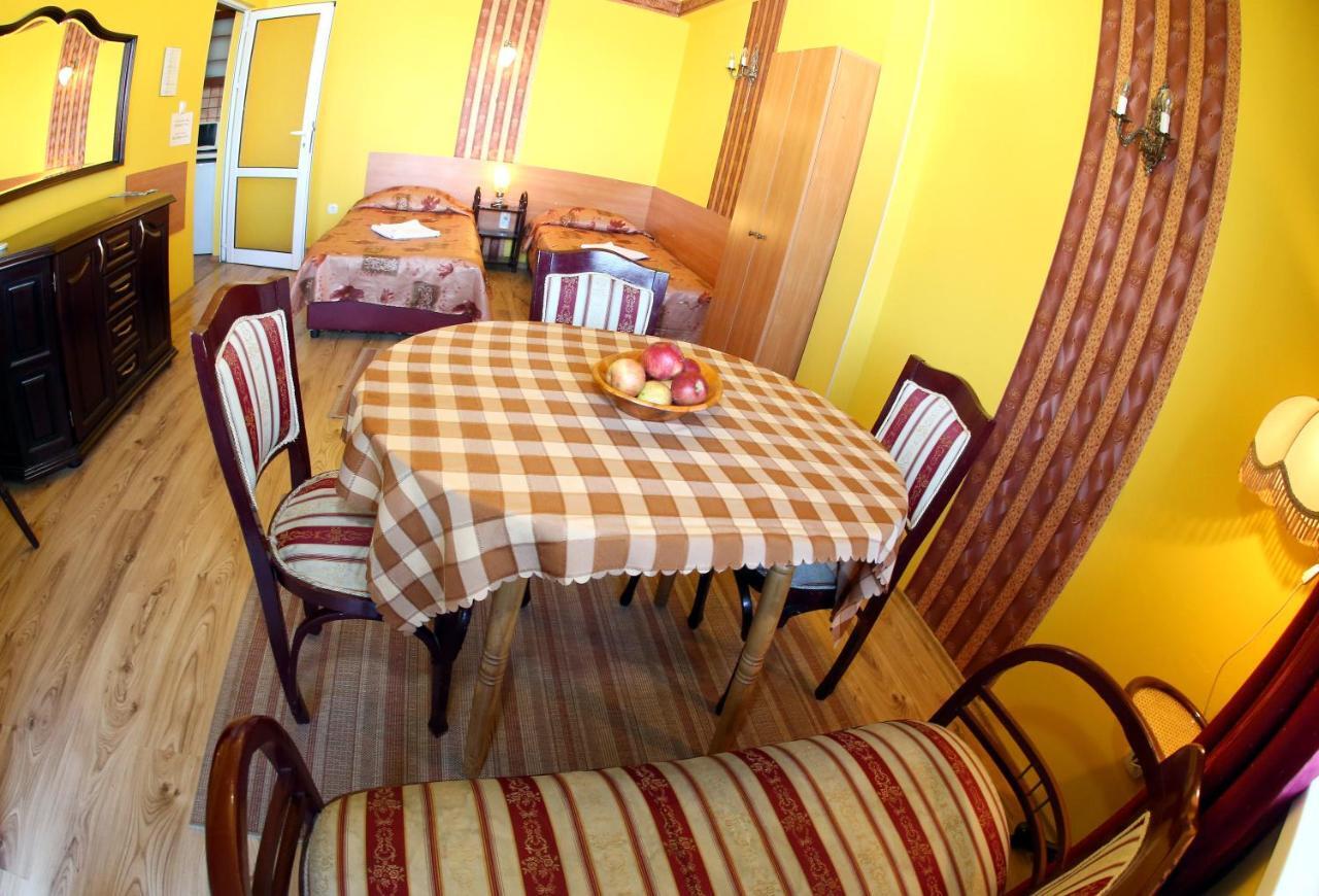 Colored House Apartments 소피아 외부 사진