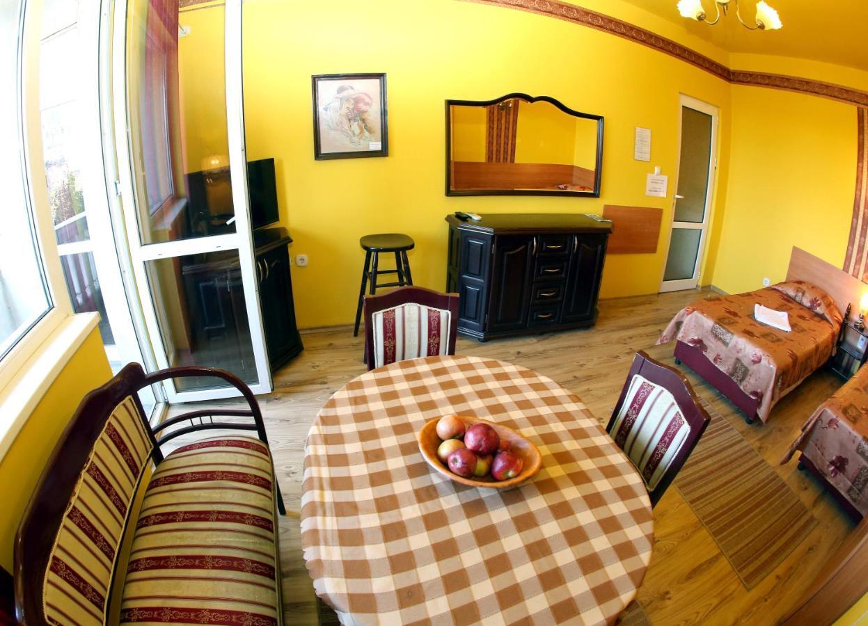 Colored House Apartments 소피아 외부 사진